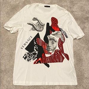 Men’s Versace Tee Medium (fits like Large)